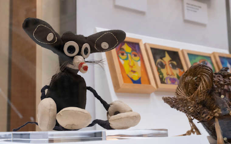 A mouse sculpture made of material